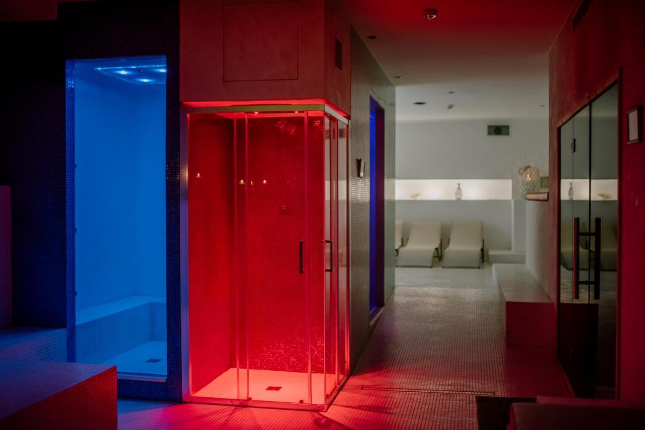 Hotel Lalla Beauty & Relax Чезенатіко Екстер'єр фото