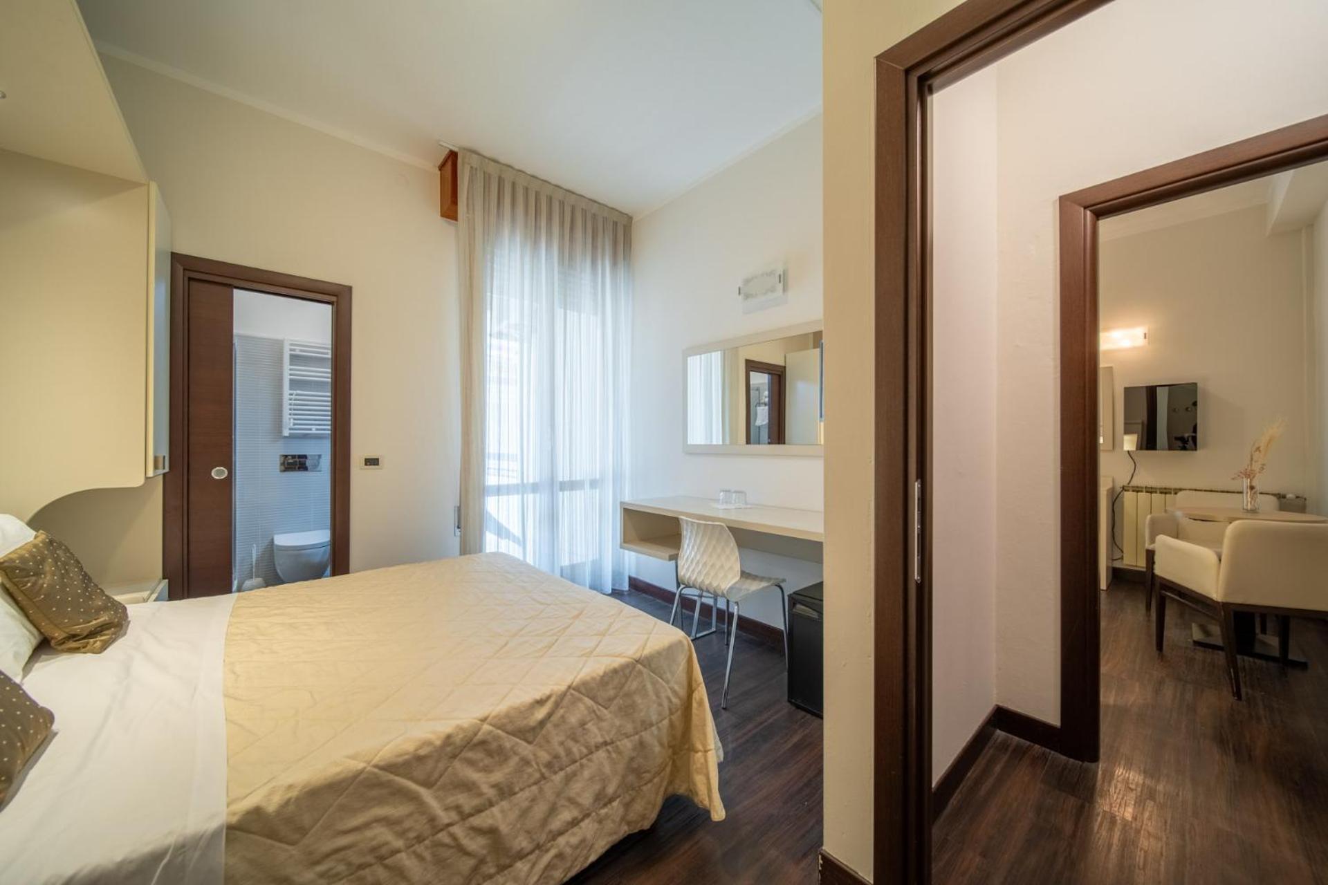 Hotel Lalla Beauty & Relax Чезенатіко Екстер'єр фото