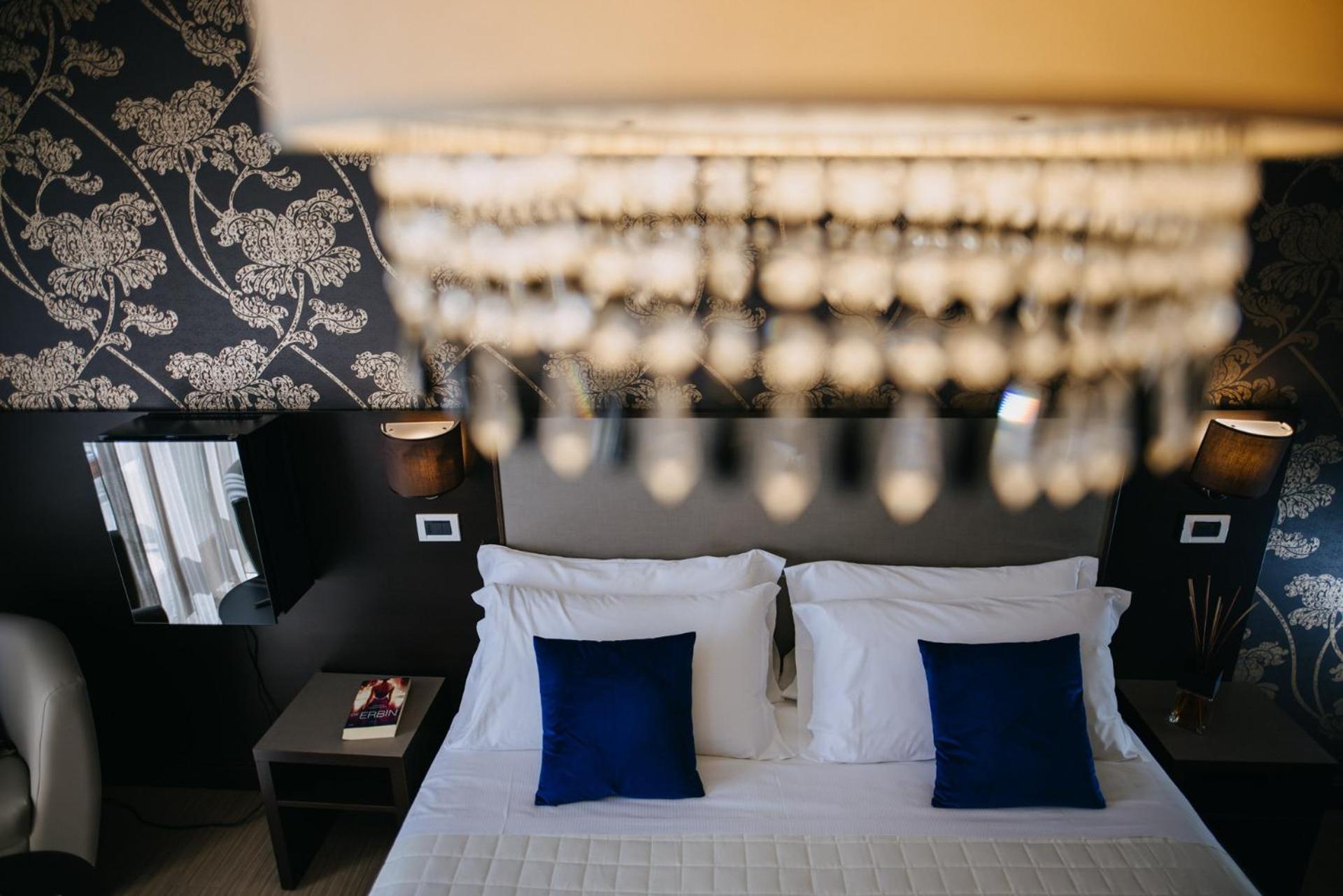 Hotel Lalla Beauty & Relax Чезенатіко Екстер'єр фото